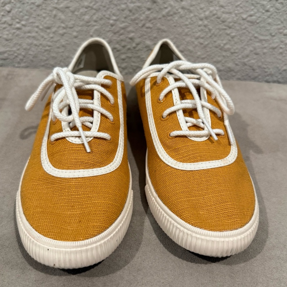 Toms‎ Yellow Canvas Shoes with White Accents Size 7